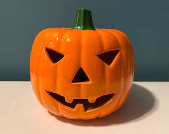 RARE Vintage / Retro Ceramic Light Up Jack-O-Lantern Pumpkin Smiling Face With Teeth Happy Halloween Decoration Decor