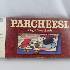 Vintage / Retro 1989 Parcheesi A Royal Game Of India Boardgame / Board Game By Milton Bradley MB 4037 Family Party Wooden Tokens Dice Cup