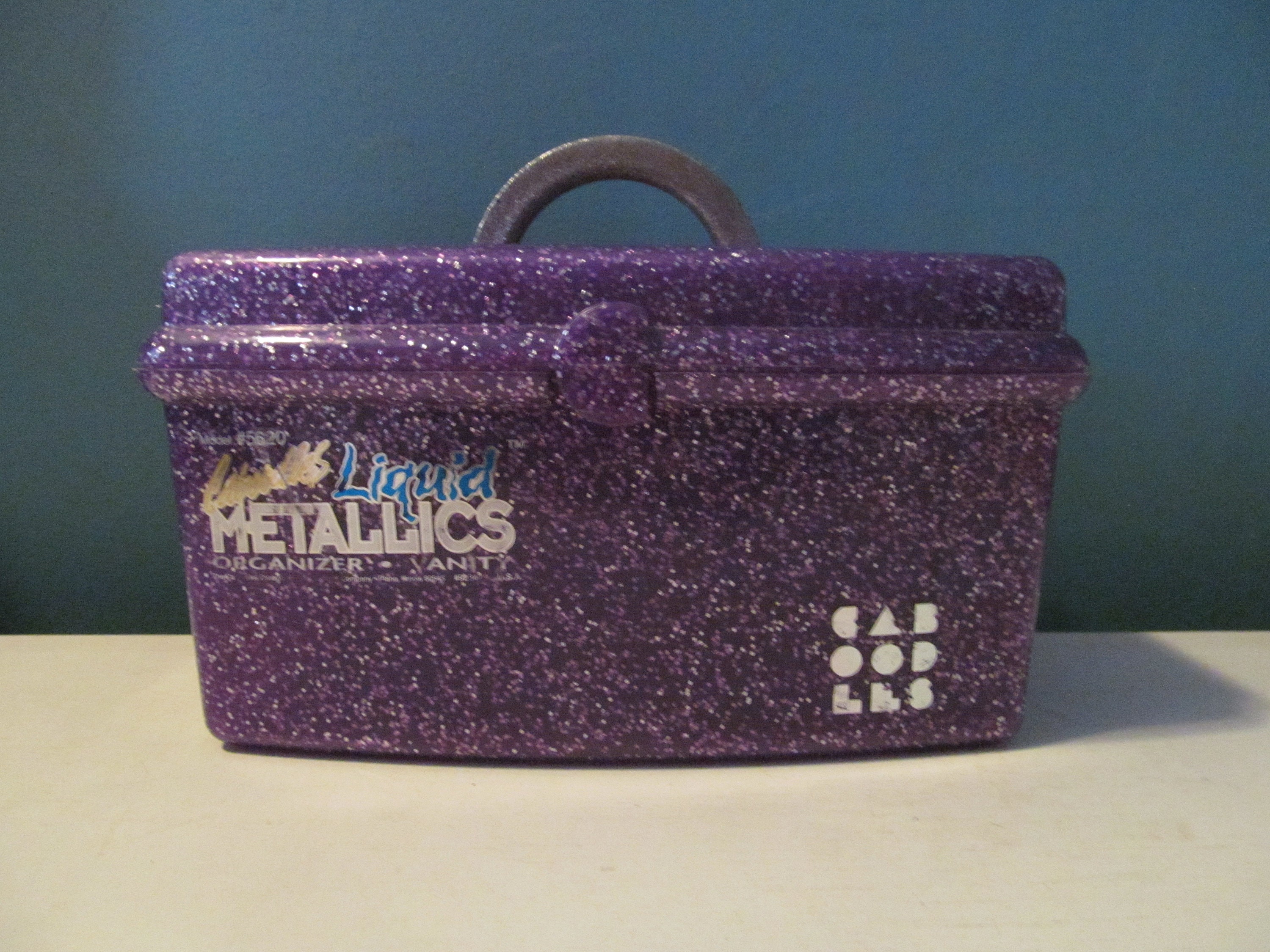 Caboodles Makeup Case Purple Stars Stickers Adorable 5 x 4.75 x 3.75 EUC