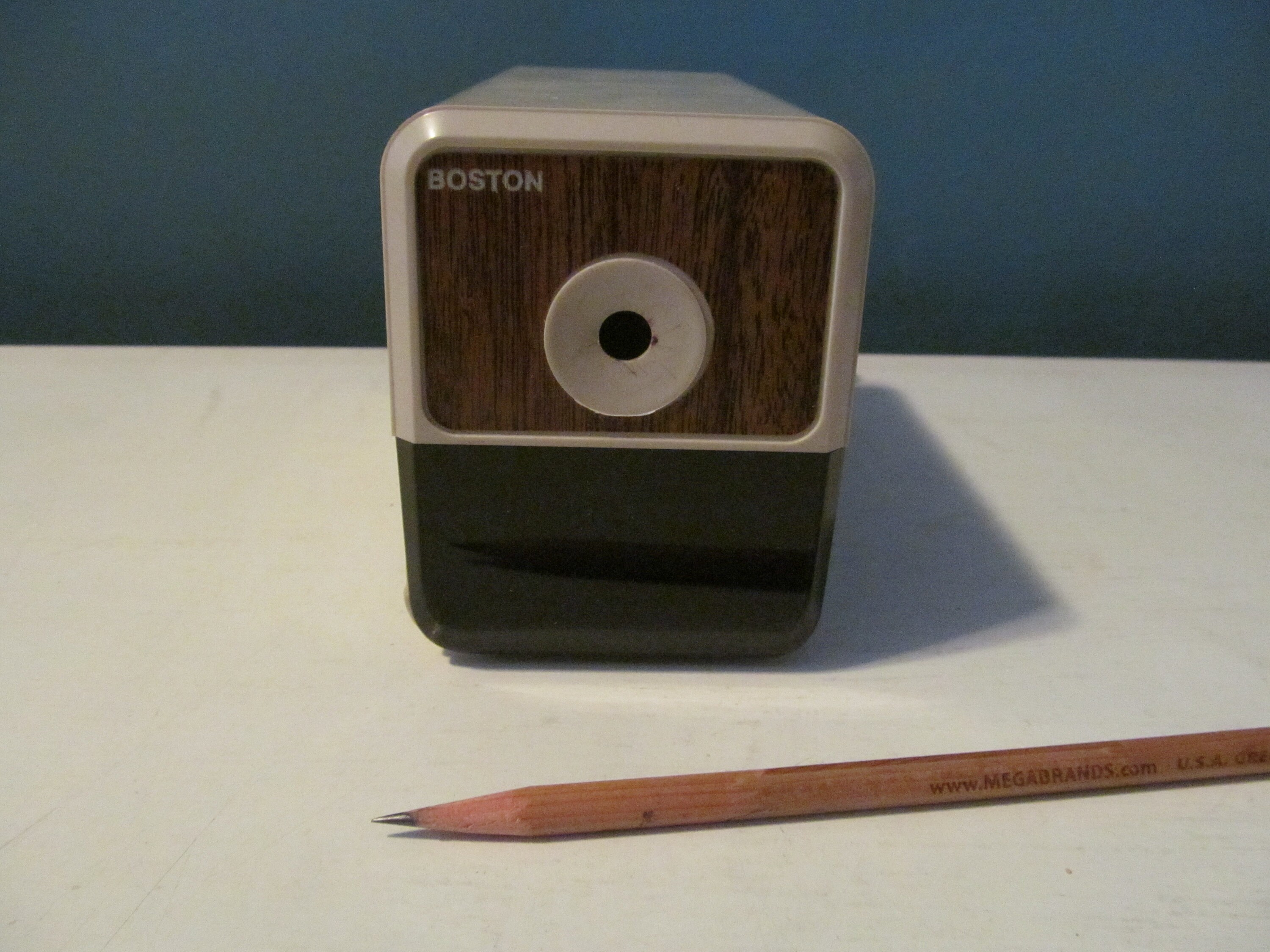 Boston battery sale operated pencil sharpener