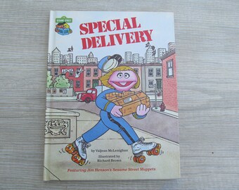 vintage / Rétro 1980 Livraison spéciale Sesame Street Book Club mettant en vedette les Muppets de Jim Henson Couverture rigide Livre de contes pour enfants Prairie Dawn