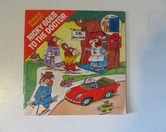 Vintage / Retro 1978 Richard Scarry's Nicky Goes To The Doctor Softcover Children's Storybook A Golden Look Look Book