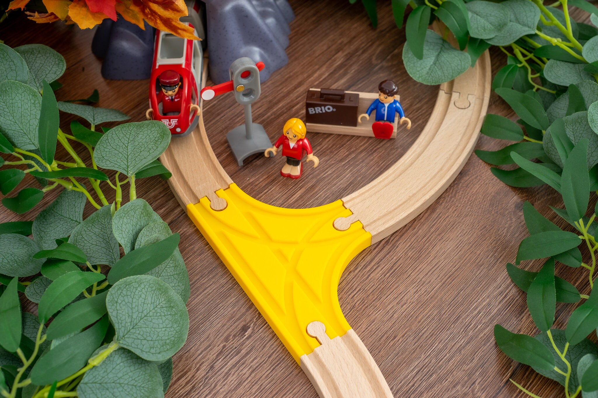 Small Turntable for Wooden Train Track, Compatible With Brio, Ikea