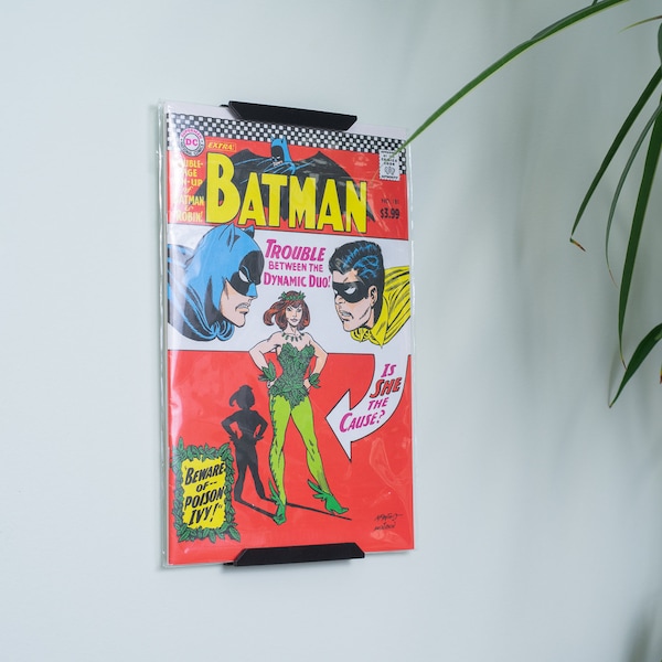 Two Piece Wall Mounted Stand for Comic Book | Comic Wall Mount | Display Stand | Double Comic Shelf | Comic display shelf - 3D Printed