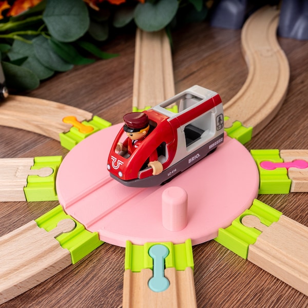 Turntable for Wooden Train Track + 8 X Wooden Train Track Dog-Bone as a Gift / Connectors, Compatible with Brio, Ikea, Trains and many more.