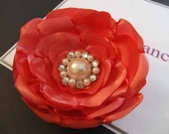 Koralle Haar Blume, Blumenbrosche, Braut Clip - Haarschmuck - Blume Haar Stück - Fascinator