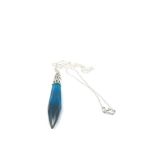 Gorgeous Resin Turquoise Teal Blue Crystal Shaped Pendant Silver-Plated Chain