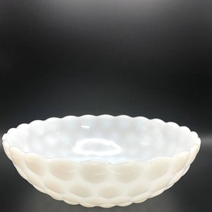 Beautiful Anchor Hocking Milk Glass Bubble Pattern Serving Bowl