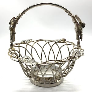 Gorgeous Godinger Silver Plated Basket Grapes Fruit Decorative