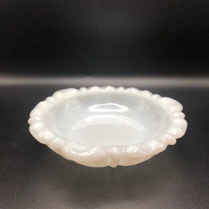 Gorgeous Anchor Hocking Milk Glass Trinket Tray Ashtray Candy Jewelry Bowl