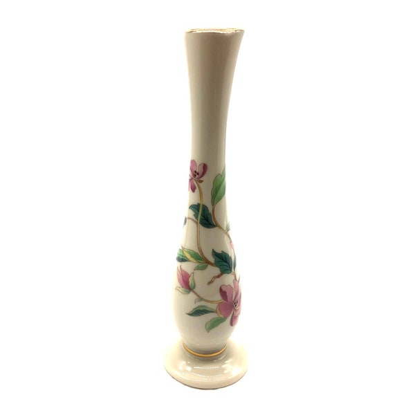 Beautiful Lenox Barrington Narrow Vase