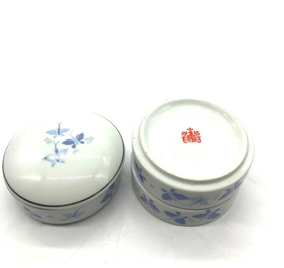 Gorgeous Three Compartment Stackable Butterfly Tr… - image 9