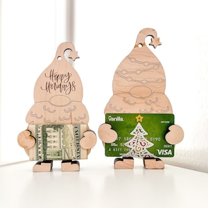 Fichier laser SVG NUMÉRIQUE vacances gnomes porte-carte cadeau, arbre de Noël suspendu ornement gnome porte-carte cadeau Glowforge fichiers à usage commercial