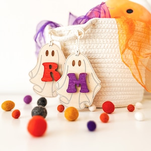DIGITALE Retro Geist Initialen Halloween Süßes oder Saures Boo Korb Namen Tags Glowforge Laser Cut Datei, Kinder Halloween Bucket Tags svg