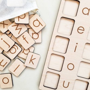 DIGITAL CVC Word Board SVG, Laser Cut Glowforge-Dateien, Montessori bewegliche Alphabet Holzrechtschreibübungsbrett svg