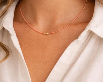 Collar de cuentas de piedras preciosas naturales de coral de 17 pulgadas con detalles de pirita - Joyería nupcial - Joyería de boda - Regalos para mujeres