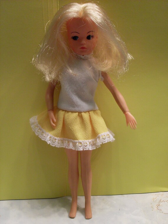 vintage sindy doll
