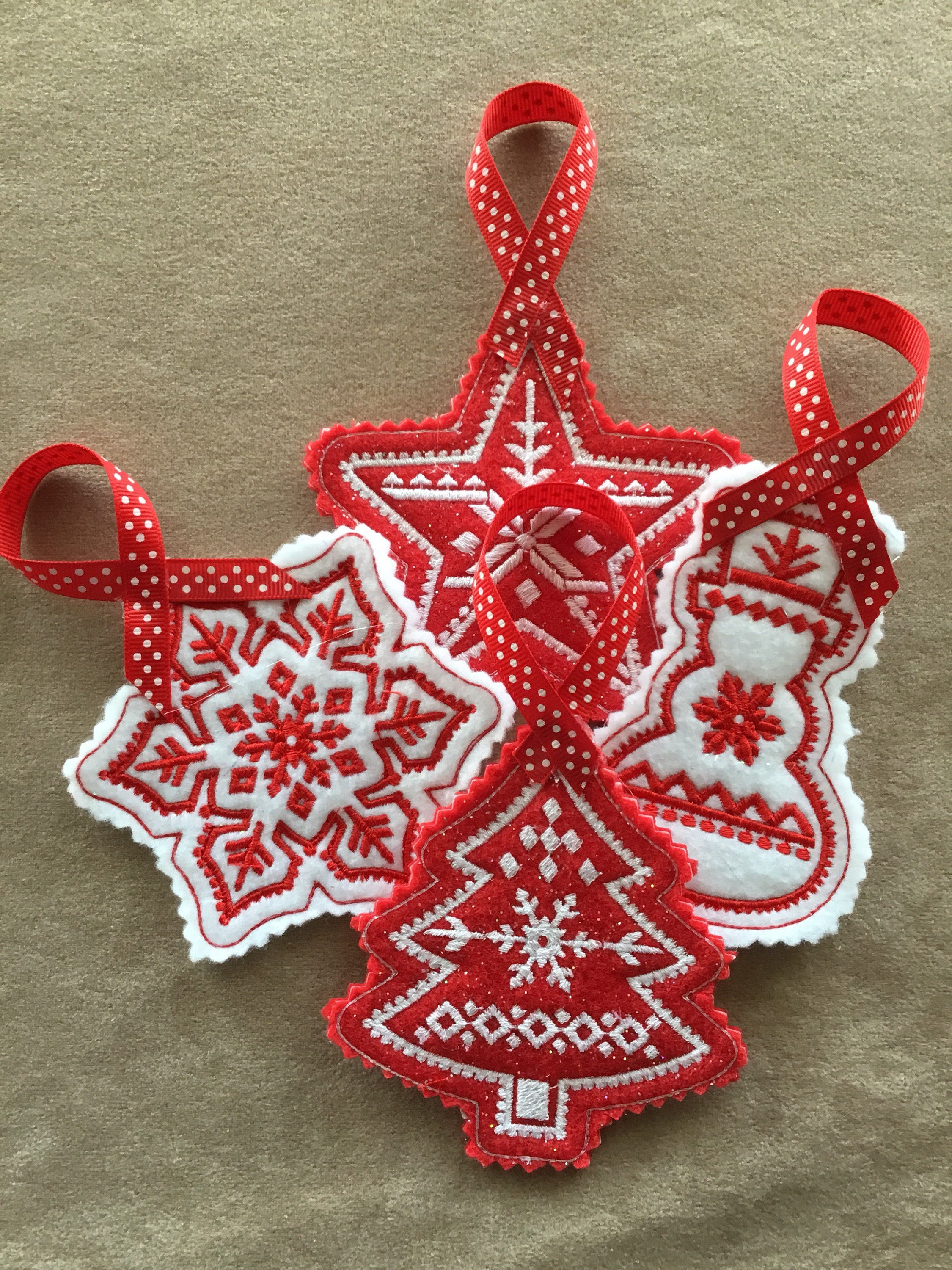 Merry Christmas Ornament Cuttable Design