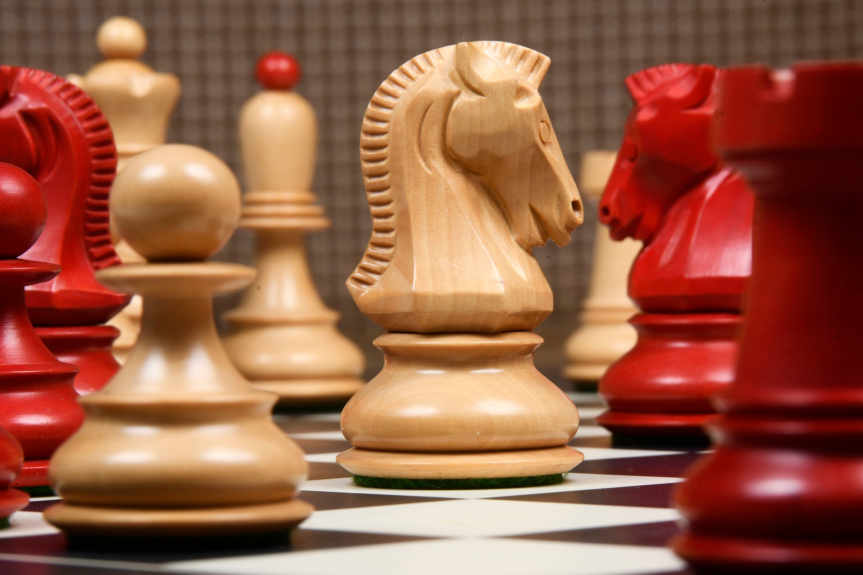 Bobby Fischer Ultimate Chess Pieces - Sheesham/Boxwood - 3.70 King - –  American Chess Equipment