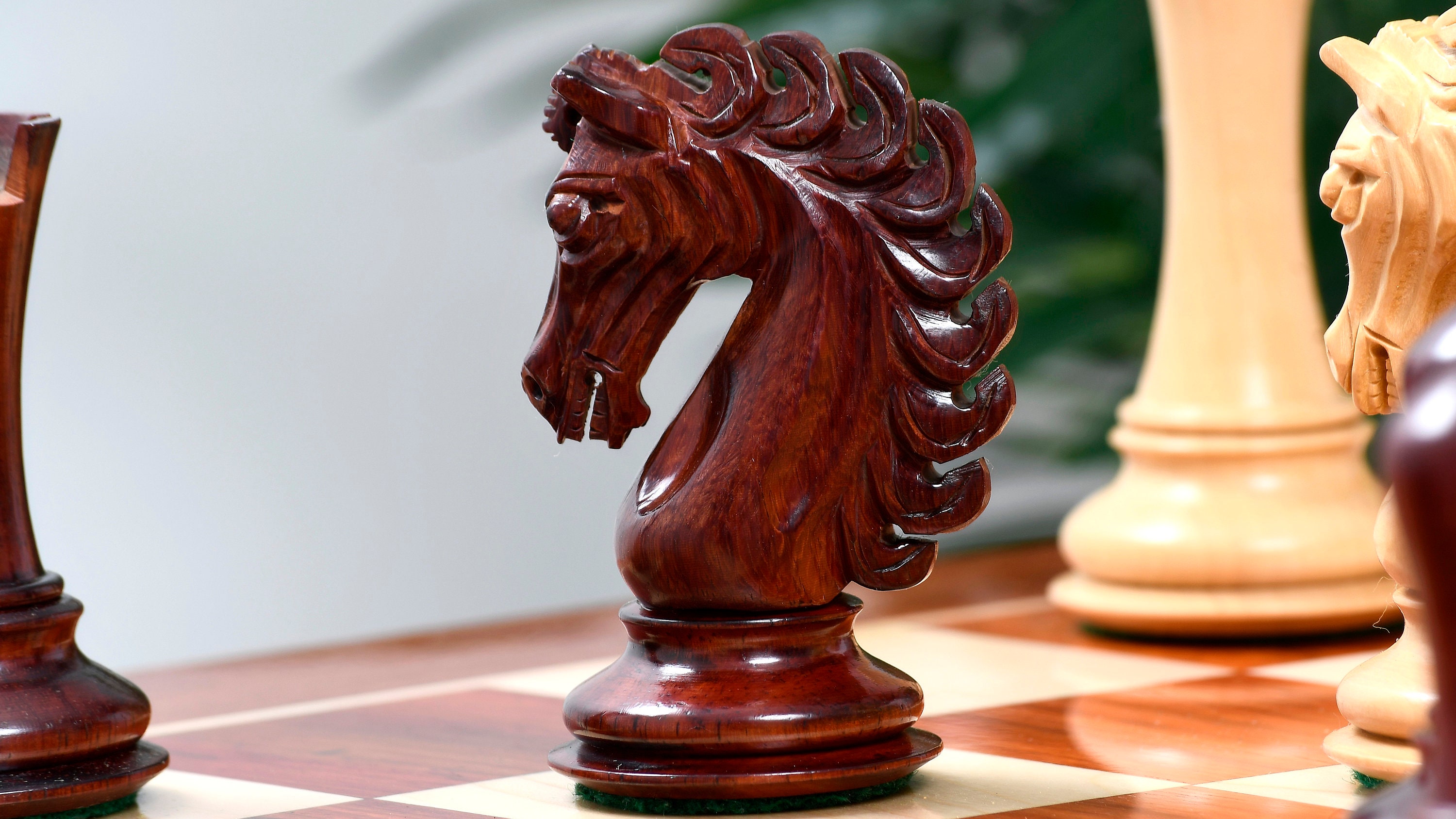 Combo of The Traditional Indian Hand Carving Chess Pieces in Sheesham & Box  Wood - 5.1 King with Chess Board