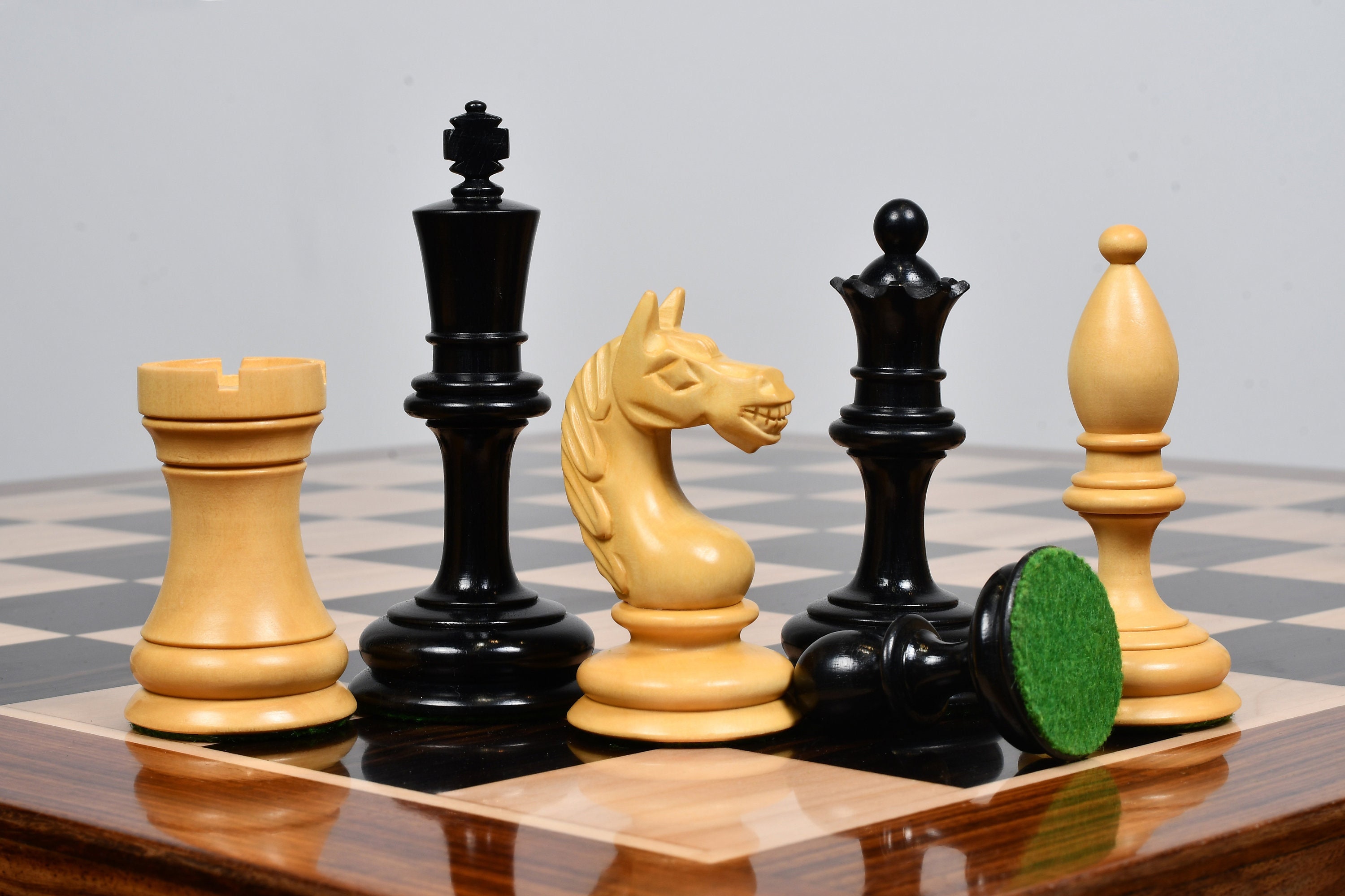 The Botvinnik Flohr Series Chess Pieces Boxwood & Ebony 4 King