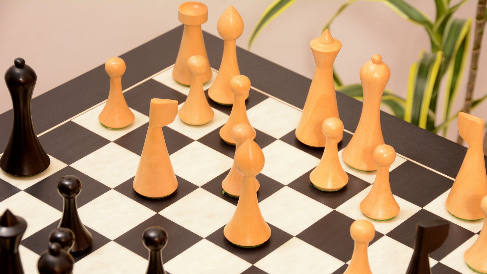 Minimalist Hermann ohme chess set in Dyed boxwood & box Wood Etsy