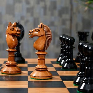Exclusive Antique Repro Edinburgh Upright Chess Set Distressed Boxwood / Ebonized Wood – 4.4&quot; King Extra Queens | Optional Board & Pouch.