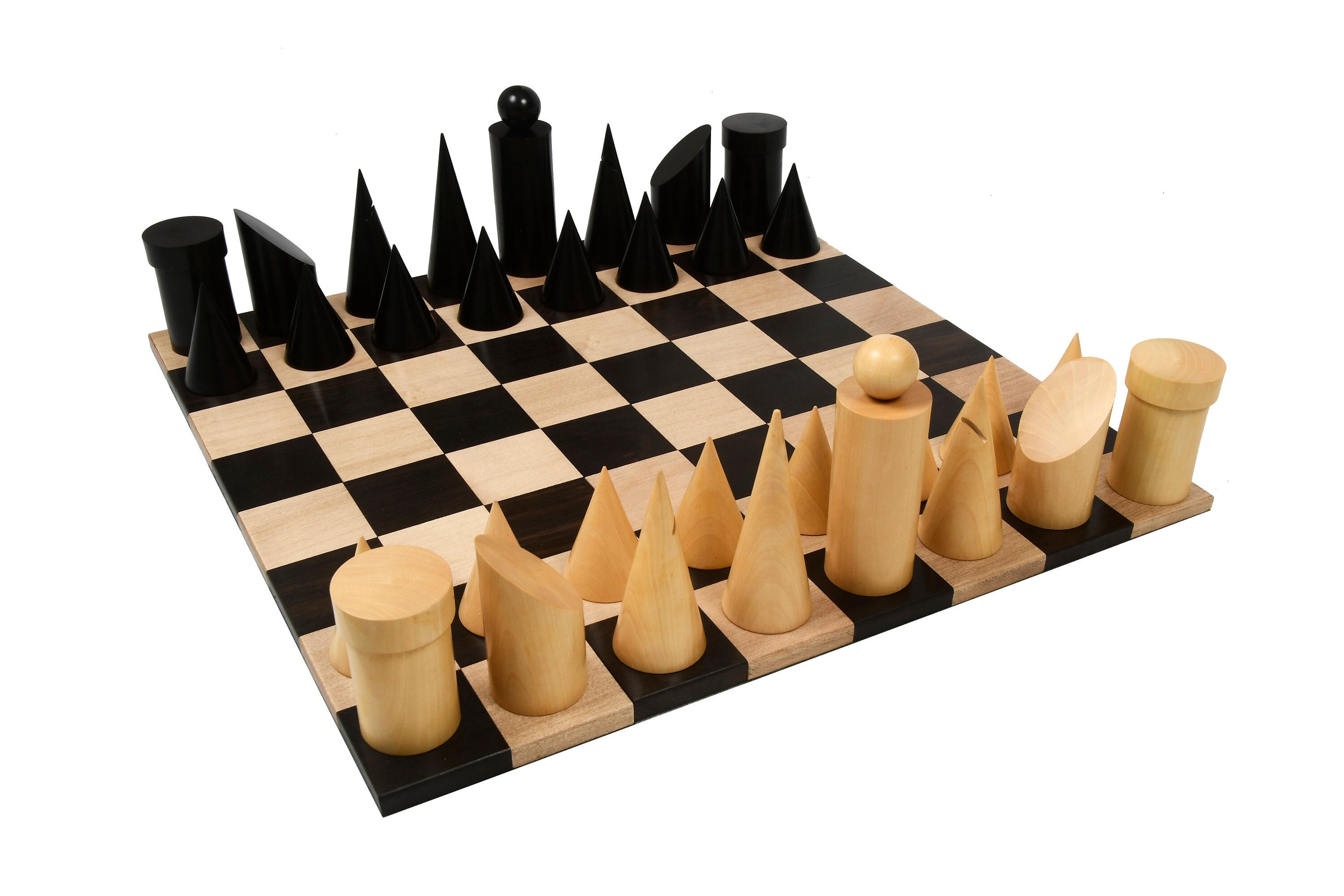 French Lardy Carry-All Chess Set Golden Rosewood & Boxwood Pieces - Black