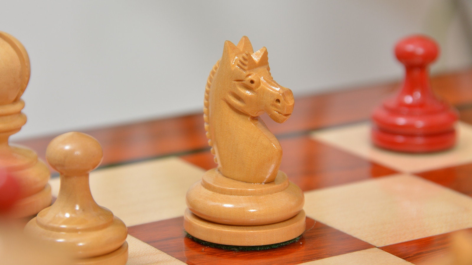 Combo of Reproduced Vintage 1930 German Knubbel Analysis Chess Pieces in  Stained Crimson and Boxwood - 2.91 King with Wooden Chess Board