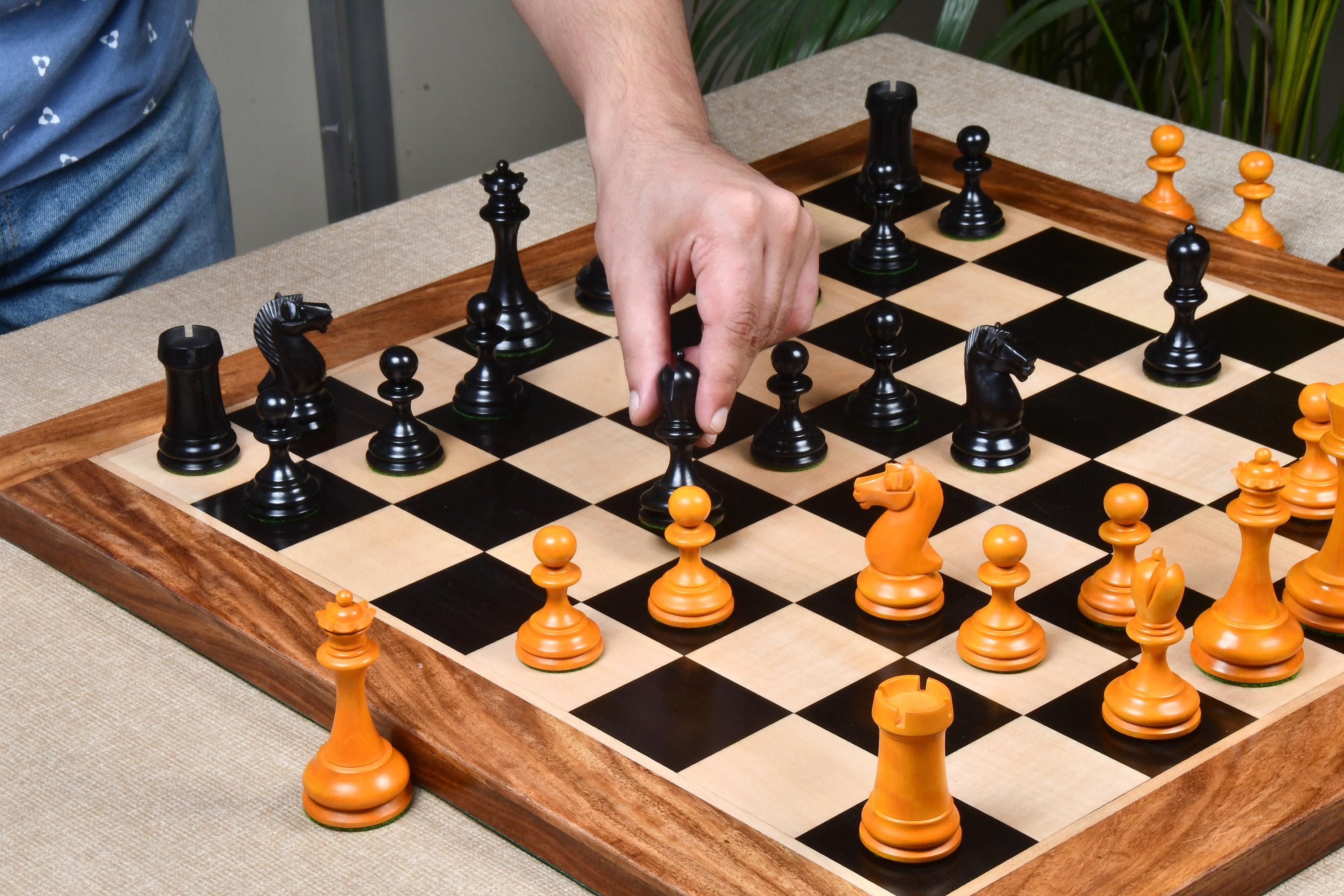 Regence Café de Paris Absolument neuf 1950 avec backgammon offert - Chess  set - Natural boxwood and dyed black - Catawiki