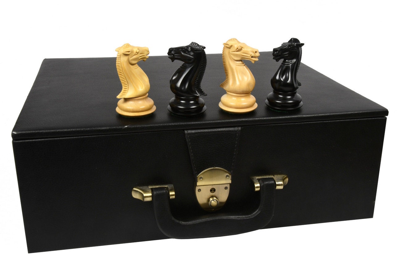 Combo of The Traditional Indian Hand Carving Chess Pieces in Sheesham & Box  Wood - 5.1 King with Chess Board