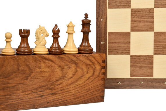 The Bridle Study Analysis Chess Pieces in Sheesham and Boxwood - 3.2 King