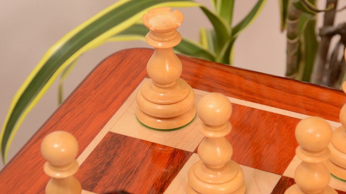 1919 Marcel Duchamp Vintage Chess Pieces in Bud Rose / Box Etsy