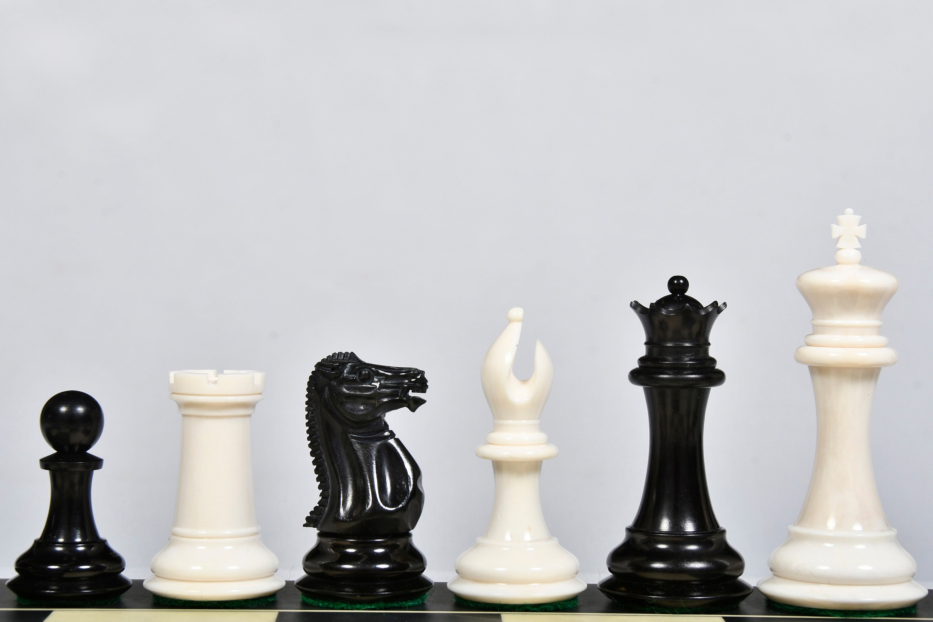 3.9 Parker Staunton Chess Set Chess Pieces Only -  Portugal