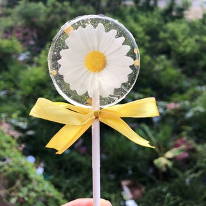 Daisy Flower Lollipops, Marguerite Flower lollipop favors, flower lollipops favors, birthday flower candy wedding flower favors, SET OF 6