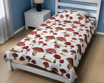 Red and White Mushroom Pattern Velveteen Plush Blanket - dorm decor, bedroom, forest, woodland