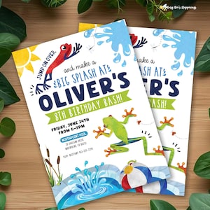 Könnte beinhalten: Zwei Einladungen für Olivers 8. Geburtstagsparty. Die Einladungen zeigen ein verspieltes Design mit einem Frosch, Wasserspritzern und einem Strandball. Der Text lautet: "Springt rüber und macht einen großen Splash auf Olivers 8. Geburtstagsparty!"