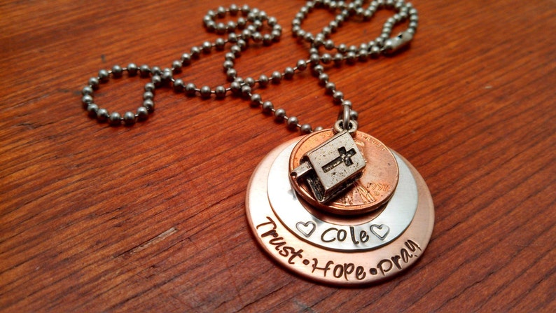 Penny Necklace For Man Trust Hope Pray Year Of Birth Hand Image 0