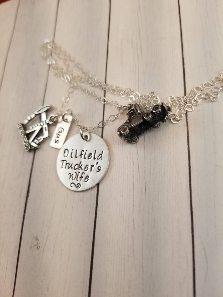 Truckers wife deals jewelry