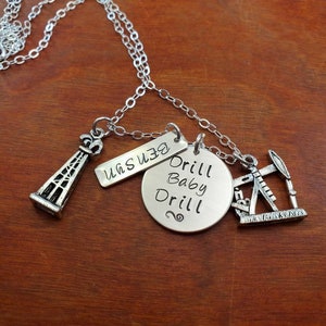 Handgestempelt-personalisiert-Halskette-Bohrer-Bohrer-Schmuck-Ölfeld-Frau-Geschenk-Pumpe-Jacke-Ölfeld-Rohneck-Rig-Sterling Silber-Derrick