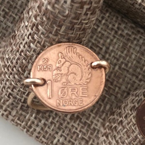 Vintage 1 Ore Norway Squirrel Coin Wire Ring / Bronze / qty 1