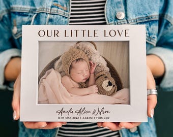 Regalo personalizado para recién nacido / Regalo de cumpleaños para bebé, Regalos para la habitación del bebé, Marco de fotos grabado 6x4 5x7, Regalo para padres primerizos, Recuerdo para recién nacido