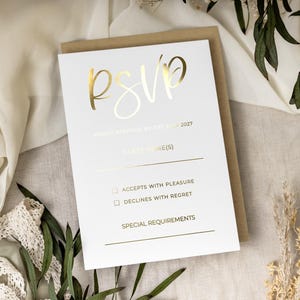 Tarjetas de invitación RSVP / Tarjeta con detalles dorados y sobres / Tarjeta de respuesta para boda / Invitación RSVP con sobre dorado / Conjunto de invitaciones "Bali"