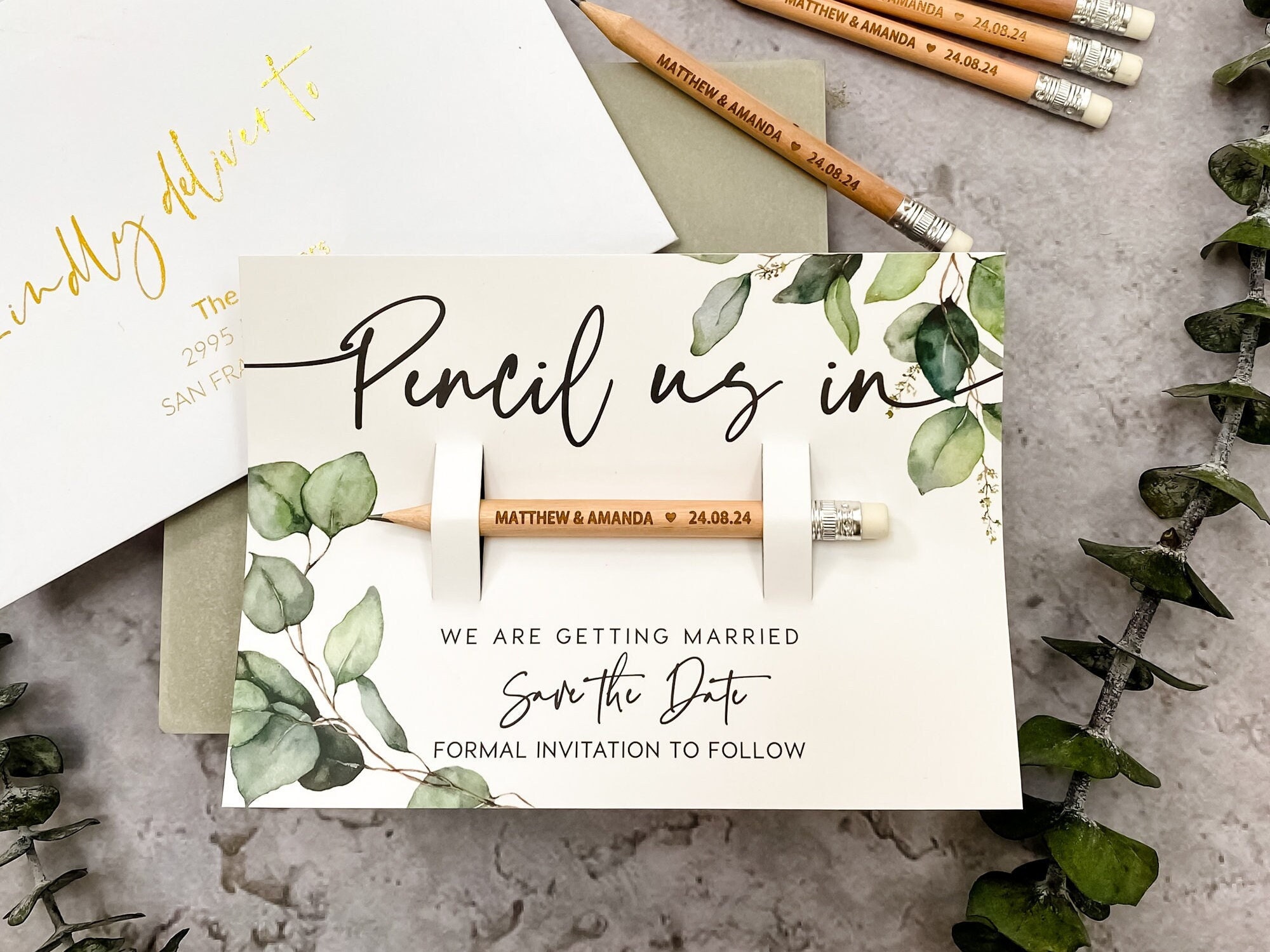 Personalized Save the Date Card With Foil Lettering, Vellum Save the Dates  in Rose Gold, Gold, Silver Foil . 