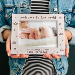 Marco de fotos personalizado para bebé / Regalo grabado para recién nacido imagen 6