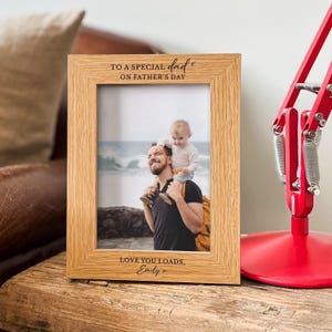 Personalisiertes Vatertagsgeschenk für Papa | Foto-Geburtstags-Rahmen-Geschenke | Beste Geschenkidee von Tochter | Alles Gute zum Vatertag Stiefvater