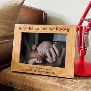 Angepasste Papa Fotorahmen | Perfektes Geburtstags- und Vatertagsgeschenk von Sohn oder Tochter - personalisierter Bilderrahmen für den besten Vater aller Zeiten!