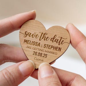 Ímã para salvar a data do casamento, convites de casamento personalizados, convites para salvar a data outono inverno primavera verão, coração de madeira personalizado estilo boho boho.