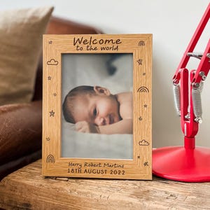 Marco de fotos personalizado para bebé / Regalo grabado para recién nacido imagen 7