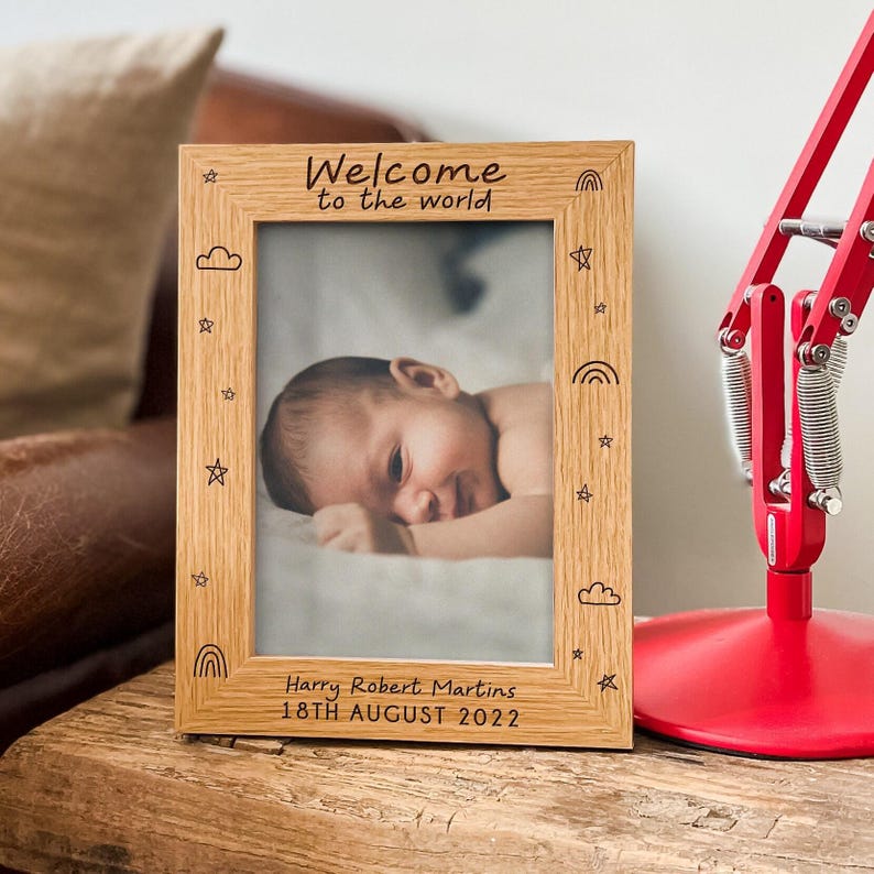Marco de fotos personalizado para bebé / Regalo grabado para recién nacido imagen 7